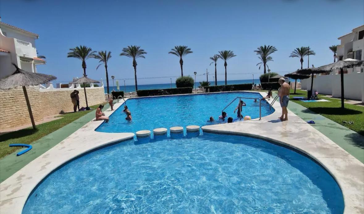 All In One Ground Floor With Terrace Next To Sea El Campello Exterior foto